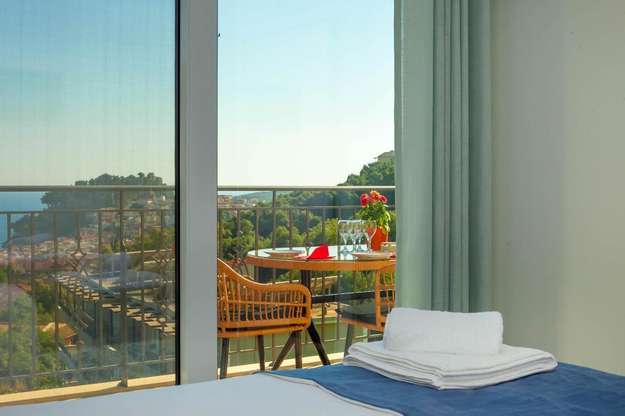 Natura Luxury Suites Parga Luaran gambar