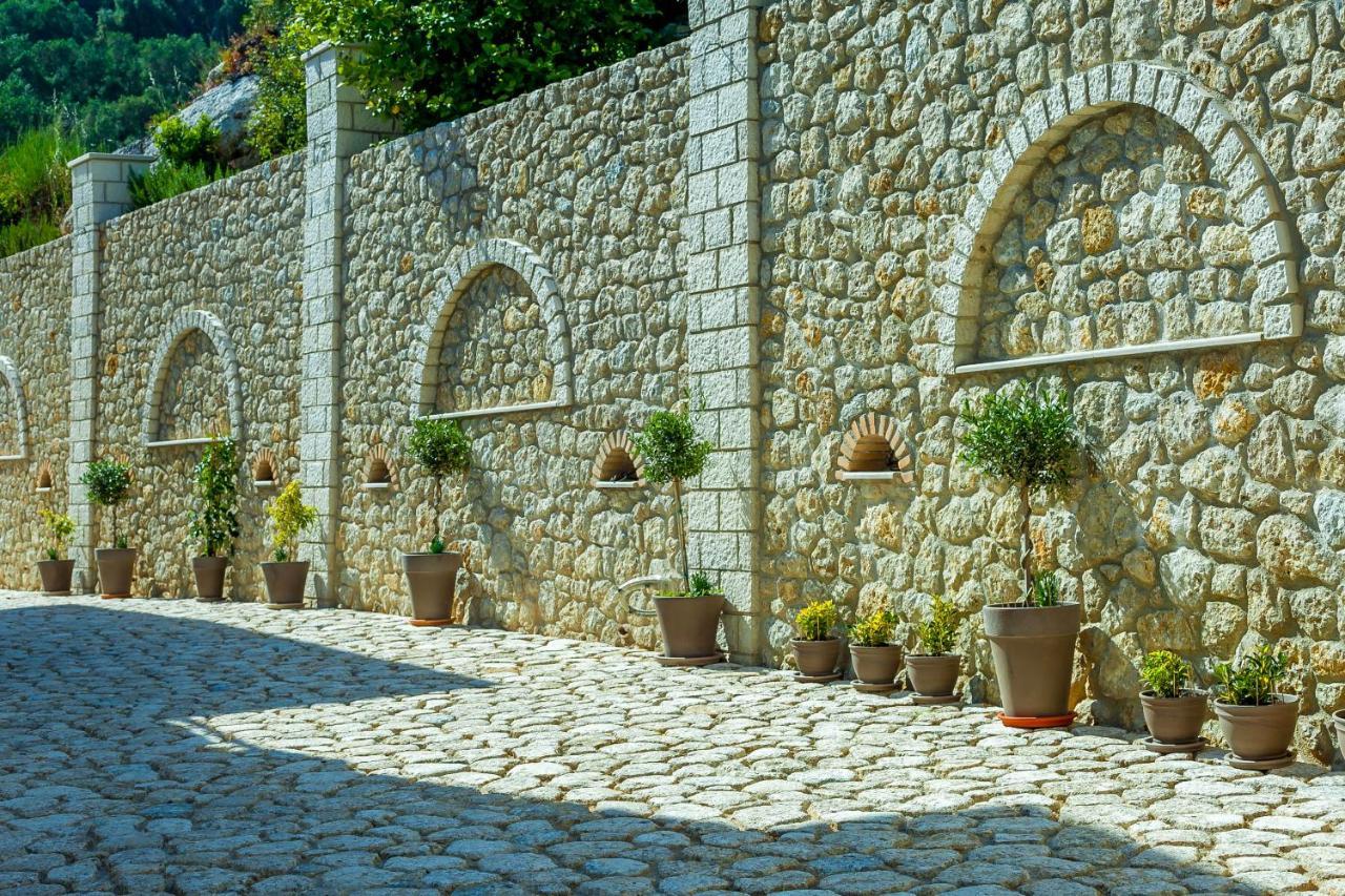 Natura Luxury Suites Parga Luaran gambar